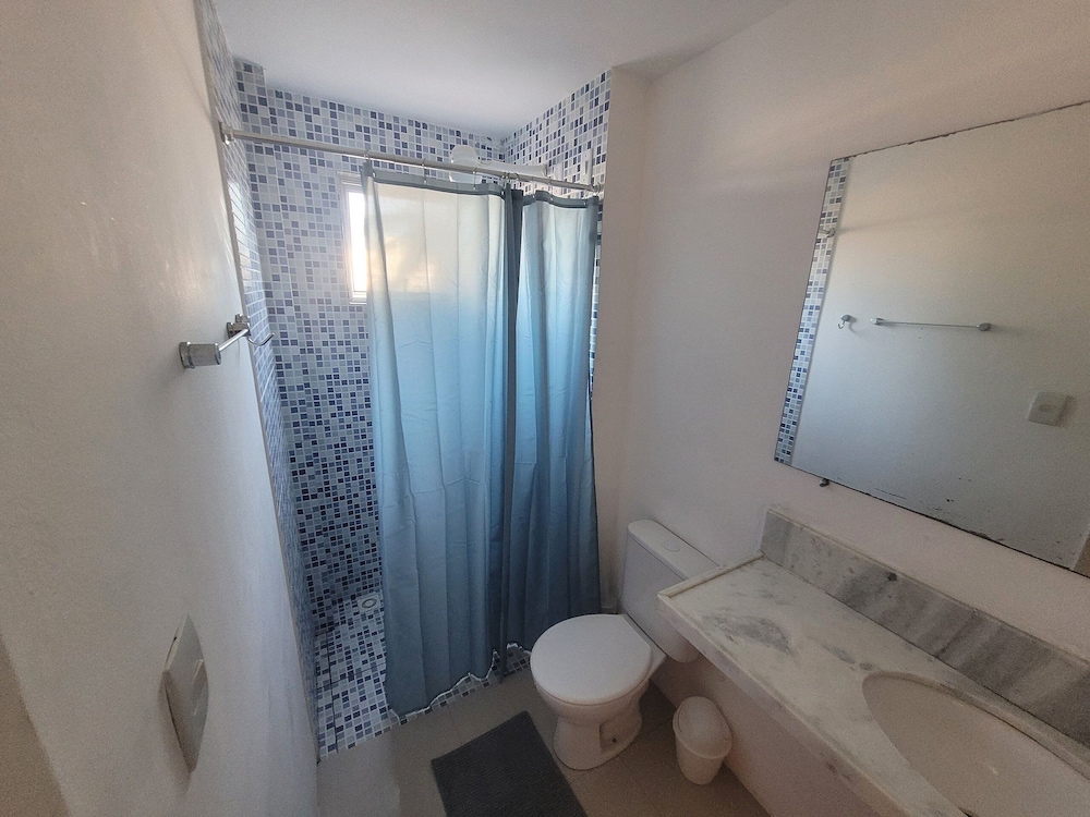 Apart With 2 Bedrooms, 150m From the Beach Kvd0201