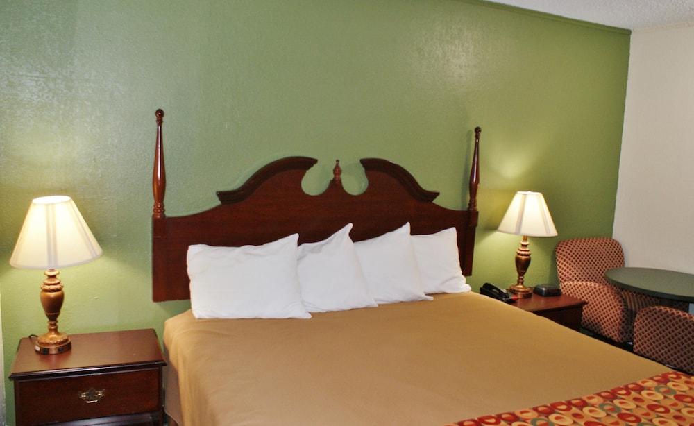 Americas Best Value Inn Ft. Jackson