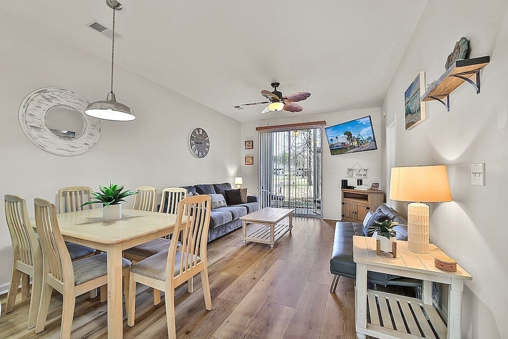 River Oaks 57c 2 Bedroom Condo