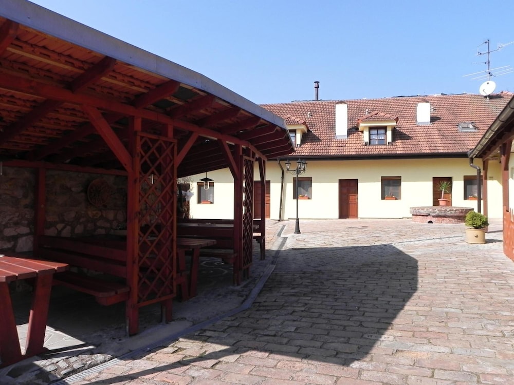 Zámecký penzion Rotunda