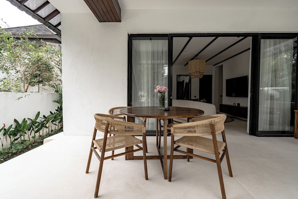 Sacred Jungle by EVDEkimi Ubud – Modern Villas and Apartments with Kitchens, Pools, & Personalized Concierge Service