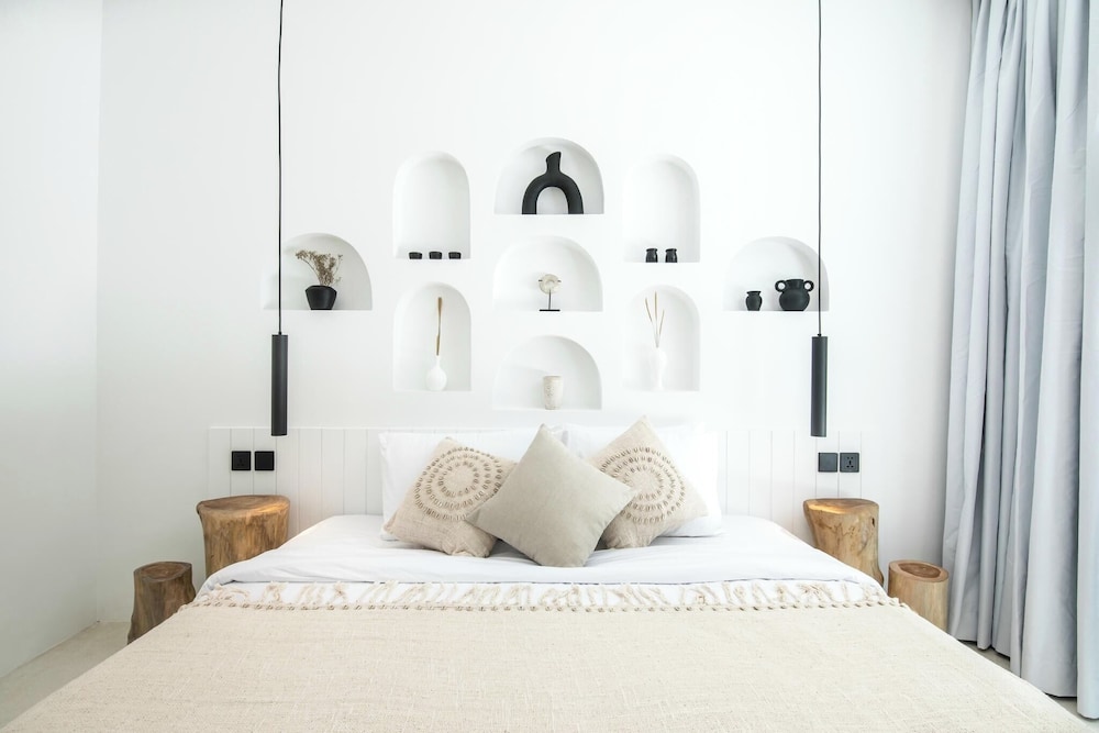 Chic 2BR Villa, 5min to Bingin's Coastal Bliss
