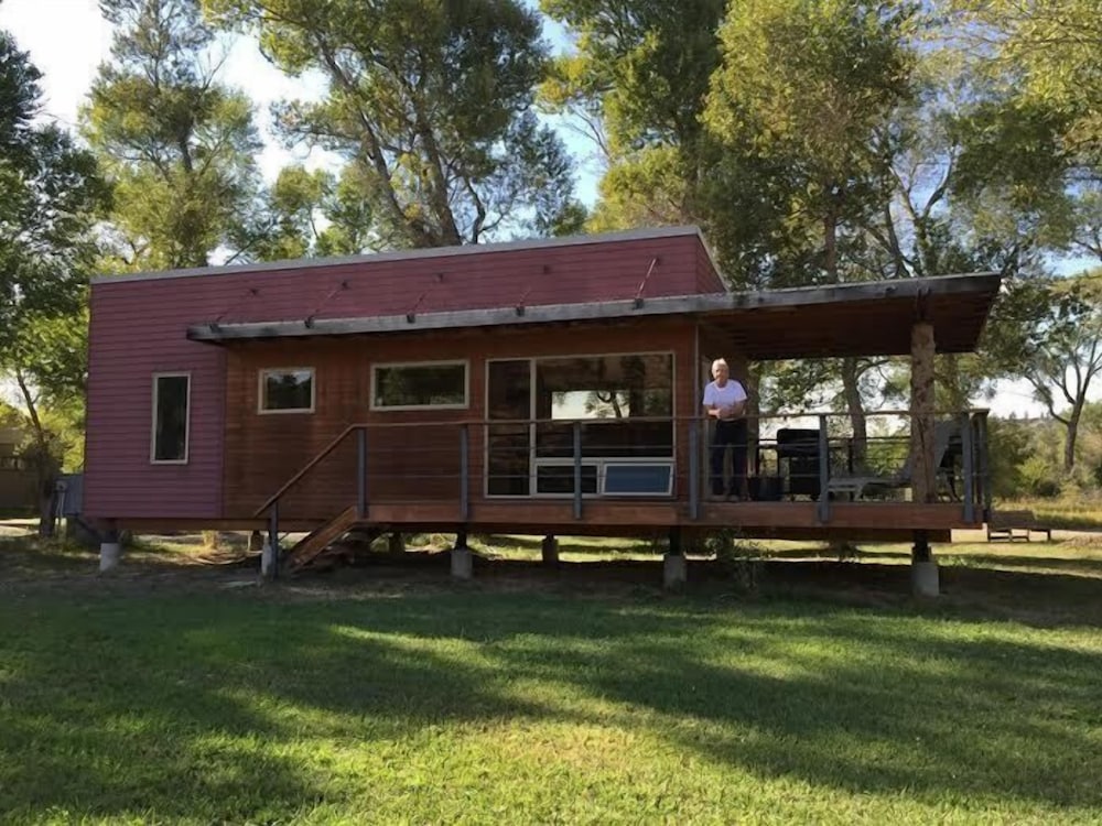 Hotel Yellowstone River Lodge