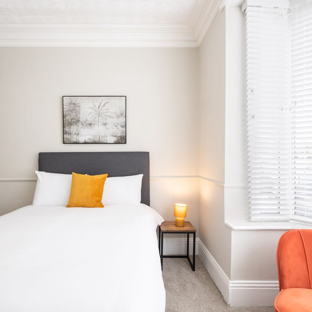 Host Stay Clifton Studio 1 view 5