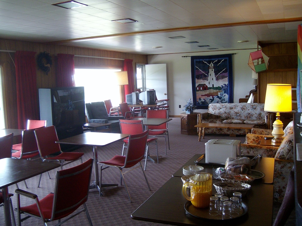 Singing Sands Inn Motel