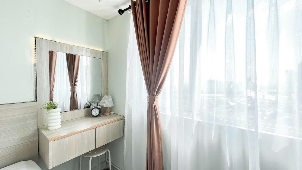 Minimalist And Homey Studio Apartment Amethyst