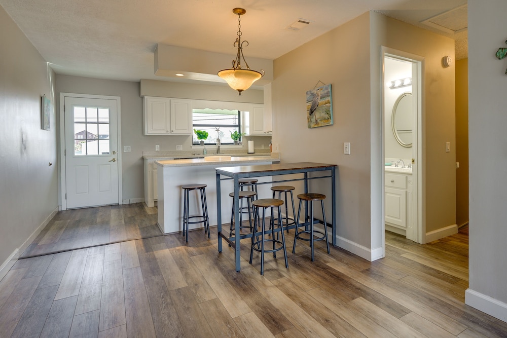 PCB Townhome w/ Pool Access - Walk to Beach! view 3