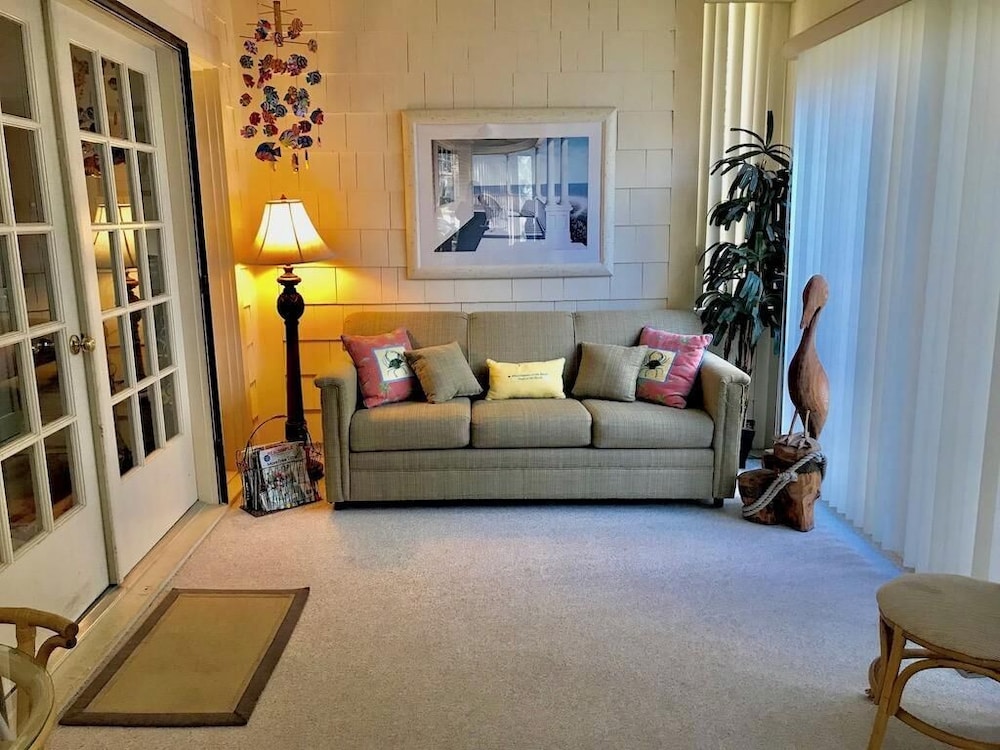 Henlopen Avenue 5