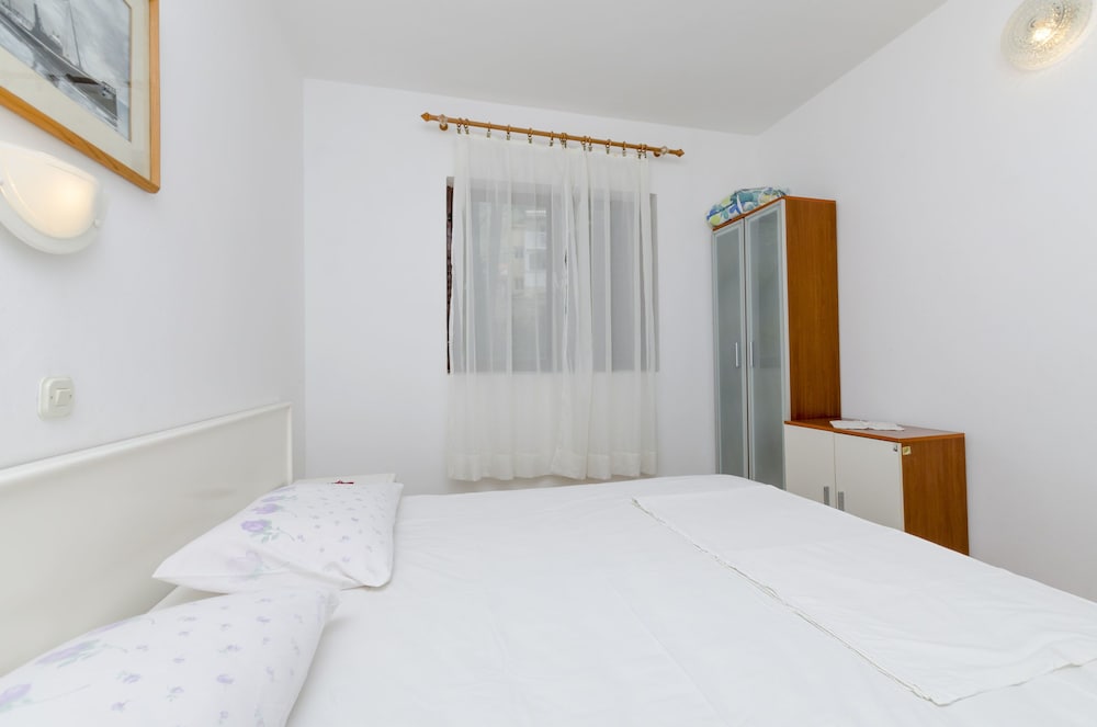 Apartments Tonin view 3