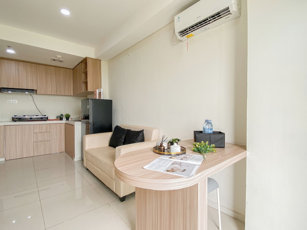 Scandinavian Minimalist 2Br Apartment At Daan Mogot City