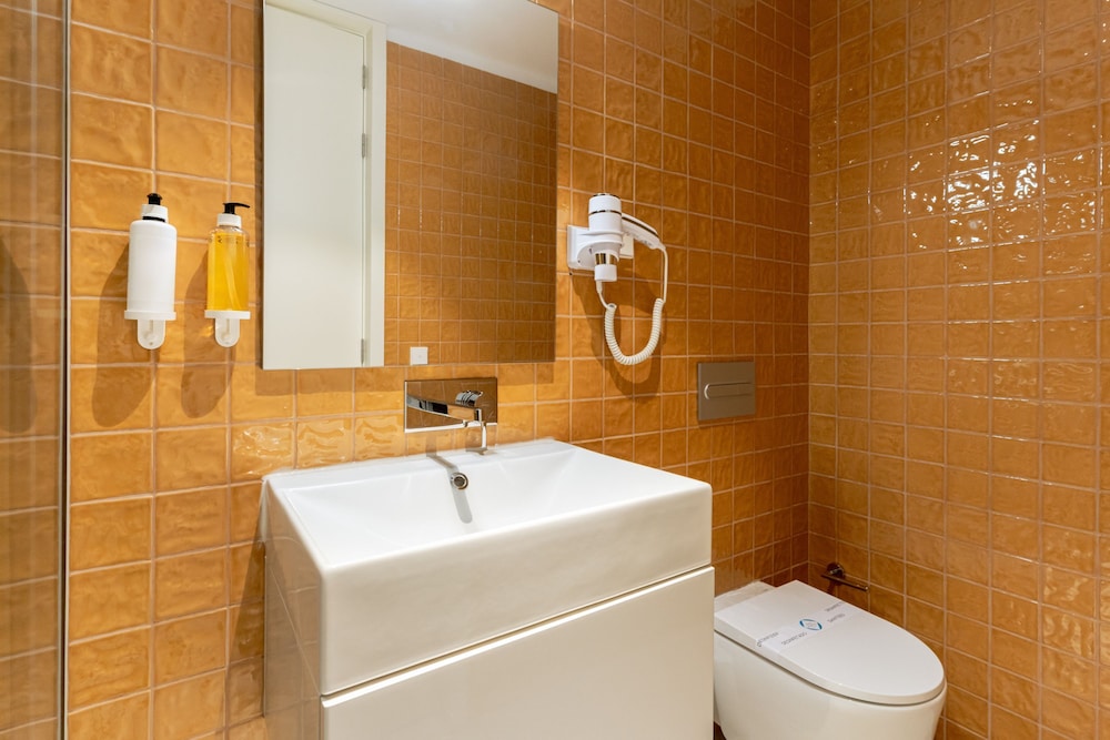 Feel Porto Cl Rigos Charm Flat 1 2