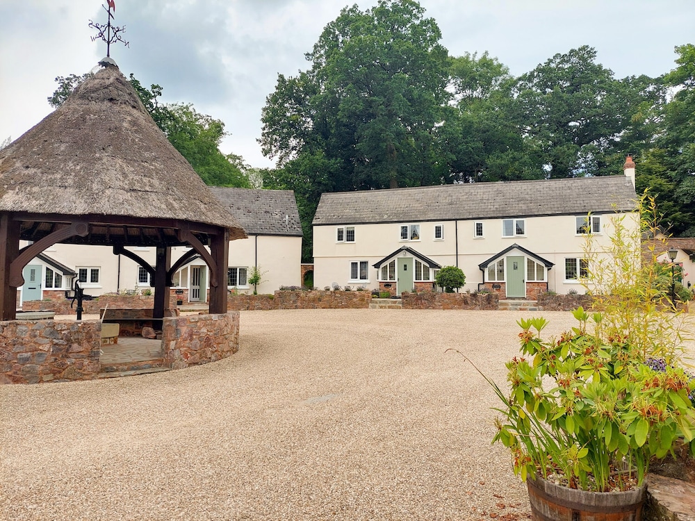 Pumphouse Cottage