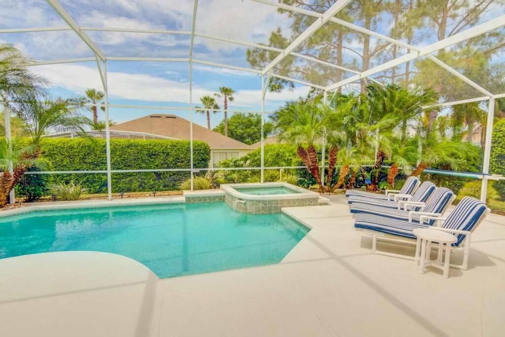 Chris's Highlands Reserve 4 Bedroom Home by Redawning - Image 2