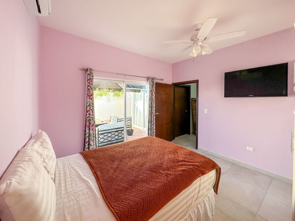 Town Shore Escape 3BR Haven