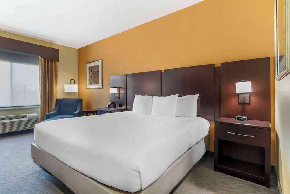 Comfort Inn & Suites Mexia view 4