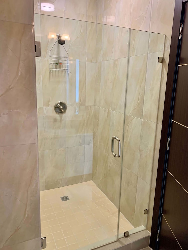 East Tower - Spacious 3 Bed Apt in Costa del Este