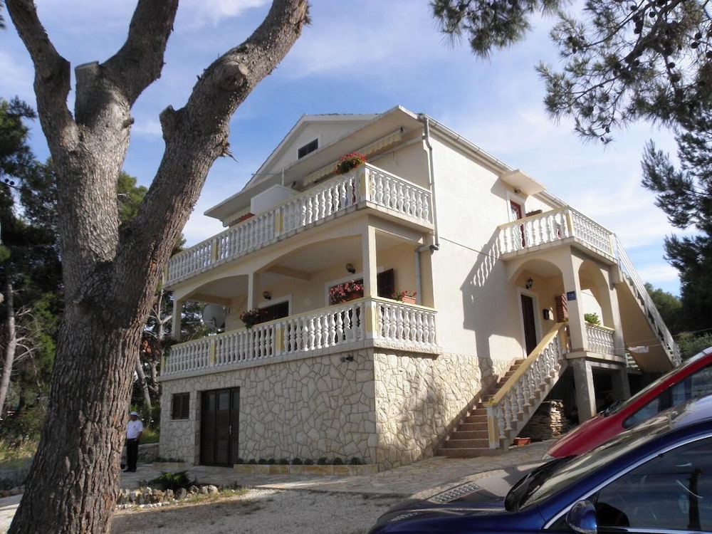 Photo 13