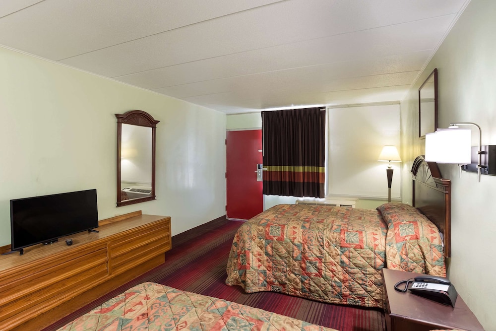 Rodeway Inn South Point