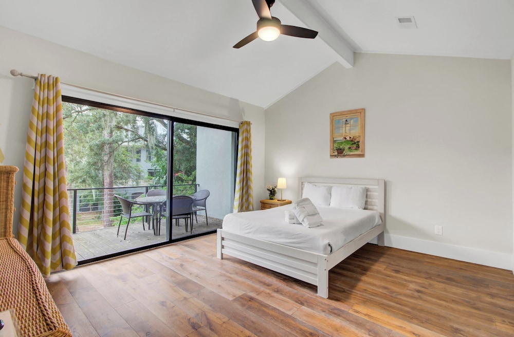 Mizzenmast by Avantstay Harbourtown Escape Group Retreat w/ Patio view 5