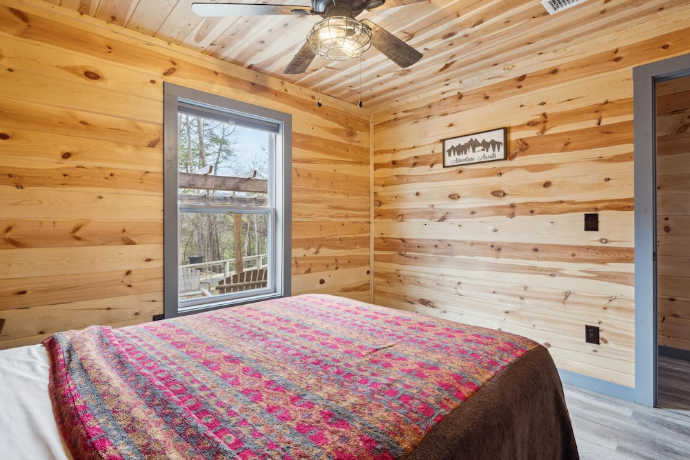Starlight Valley 3 Bedroom Cabin