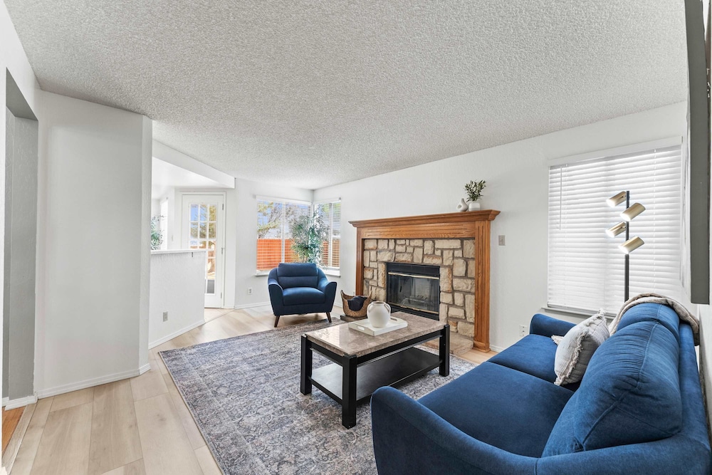 Cozy 3BR Family Home With Patio BBQ Grill Close to Casinos and Shops