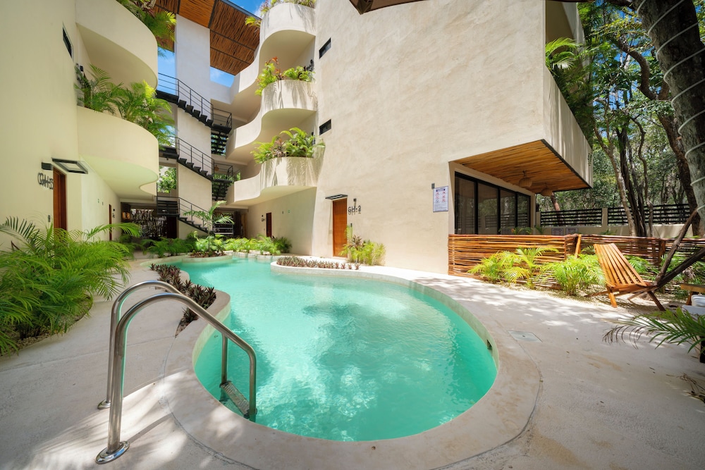 Cozy Apartment with Jungle View in Tulum