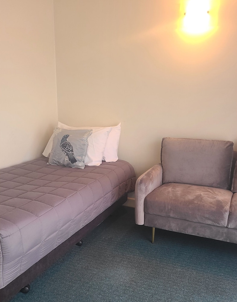 Fountain Court Motel