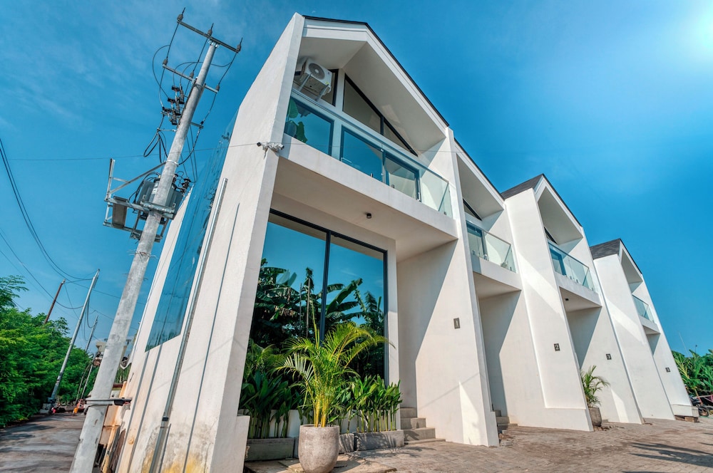 U Villas 2
