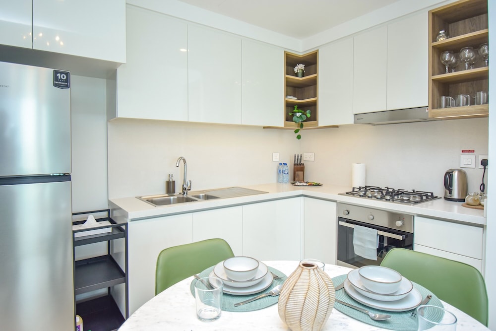 Lavish 2BR in Downtown Views Close to Dubai Mall Burj Khalifa