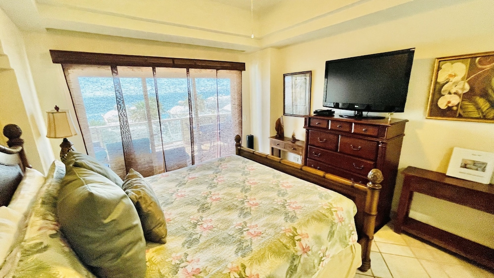Spectacular 2 Bedroom Condo on Sandy Beach at Las Palmas Resort B-303 2 Condo by RedAwning view 3