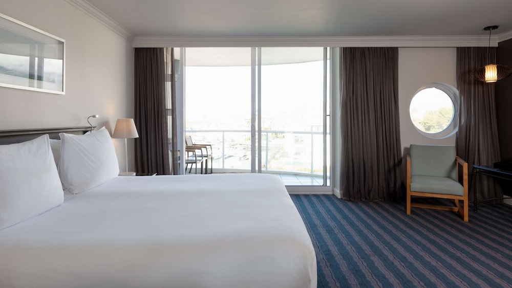 Radisson Collection Hotel, Waterfront Cape Town 15