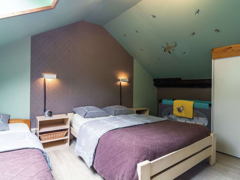 Lovely Holiday Home in Marcourt view 3