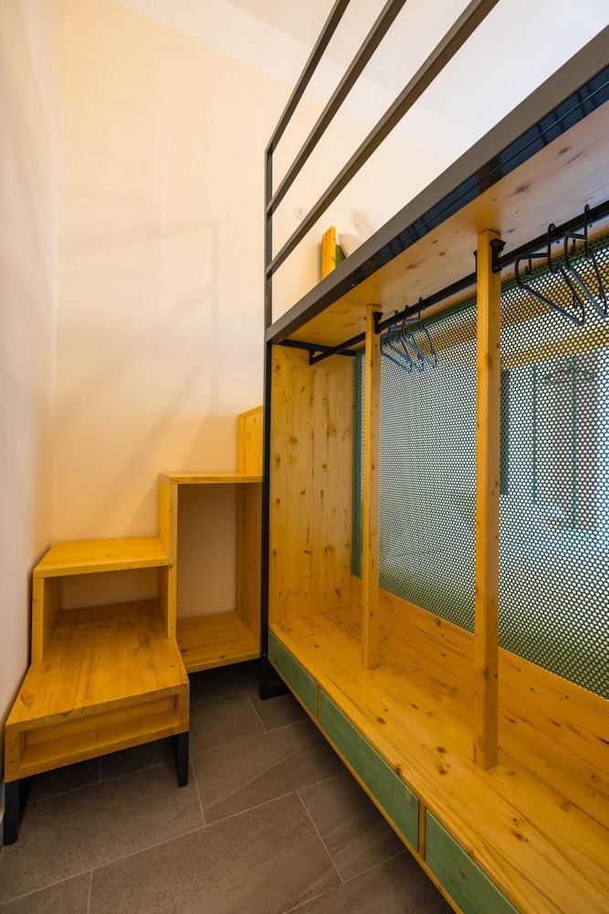Central Station Housing - Apartment 2 by Wonderful Italy