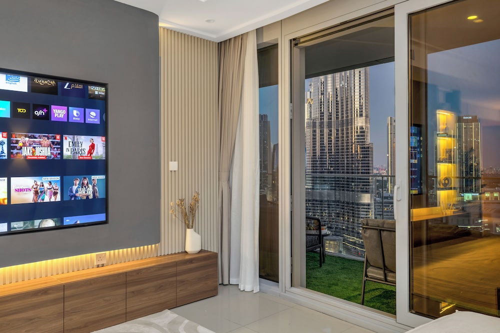 Roomszy Residences - Opera Grand