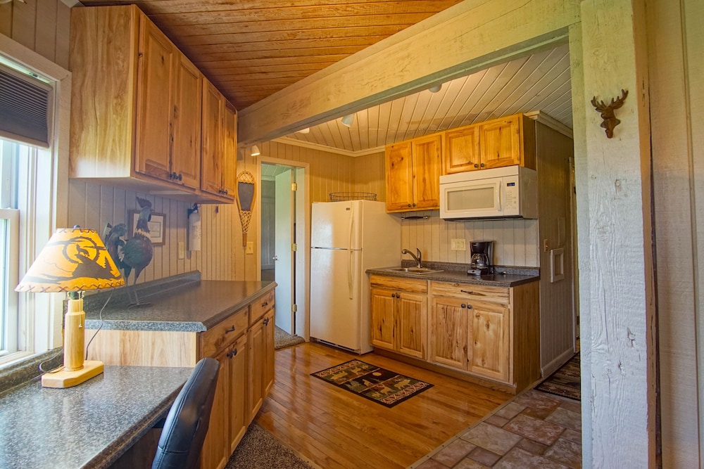 Fall Retreat Hutch 6 Slope Side 5BR on Cupp Run