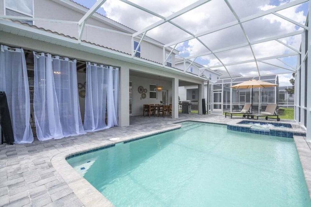 The Most Stunning Home With Everything You Want! 8 Bedroom Villa