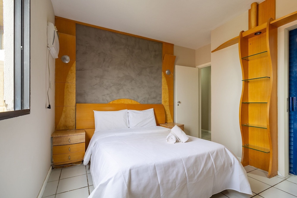 Ap w/ Balcony 200 m From the Beach Ingleses Vin202