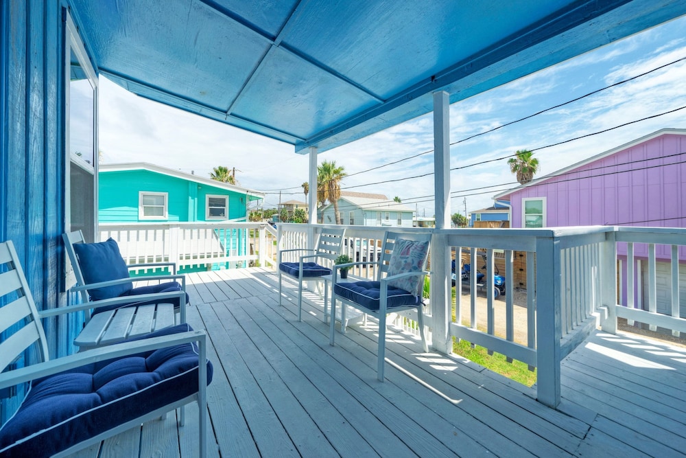 Port A Cottage by Avantstay Private Patio Deck Designed for Groups