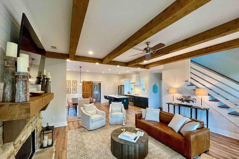 Luxe Lakefront Getaway w/ Porch + Water View! view 2