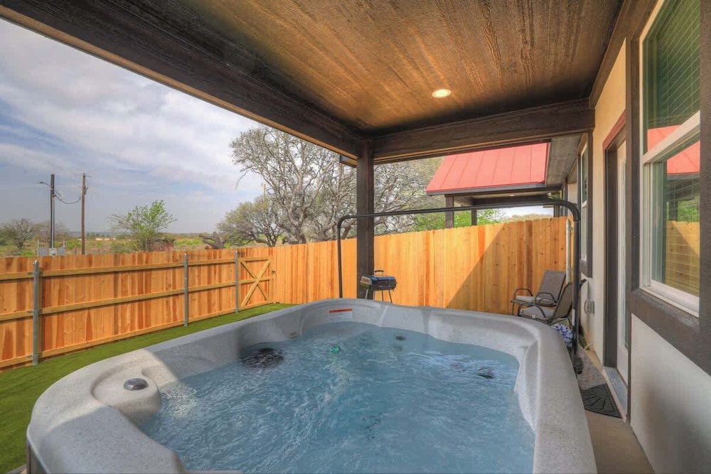 Cozy Casita With Hot Tub Six Minutes From Main Street