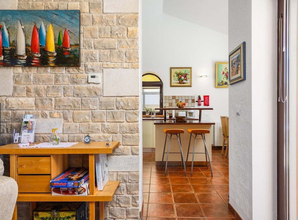 Villa in Visnjan With Private Heated Pool