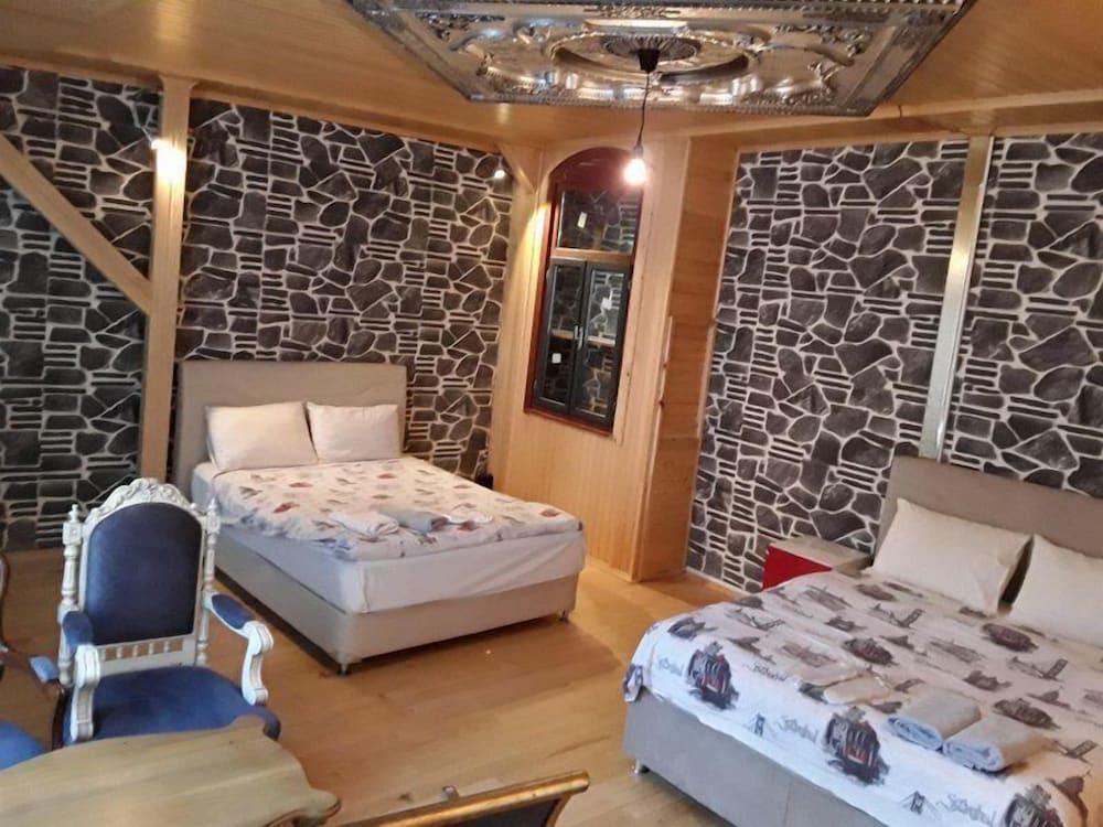 Taksimparis Apartments