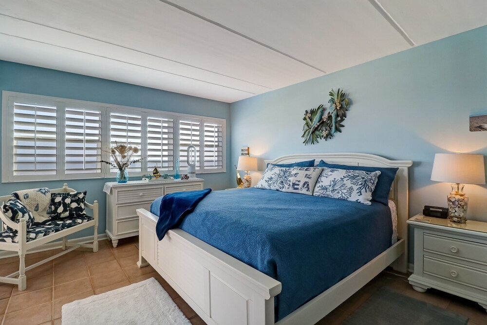 Fernandina Beach Vacations - Beach Condo Miles-long Views Sand and Sea, Access to Private Fishing Pier by RedAwning - Property Image 20