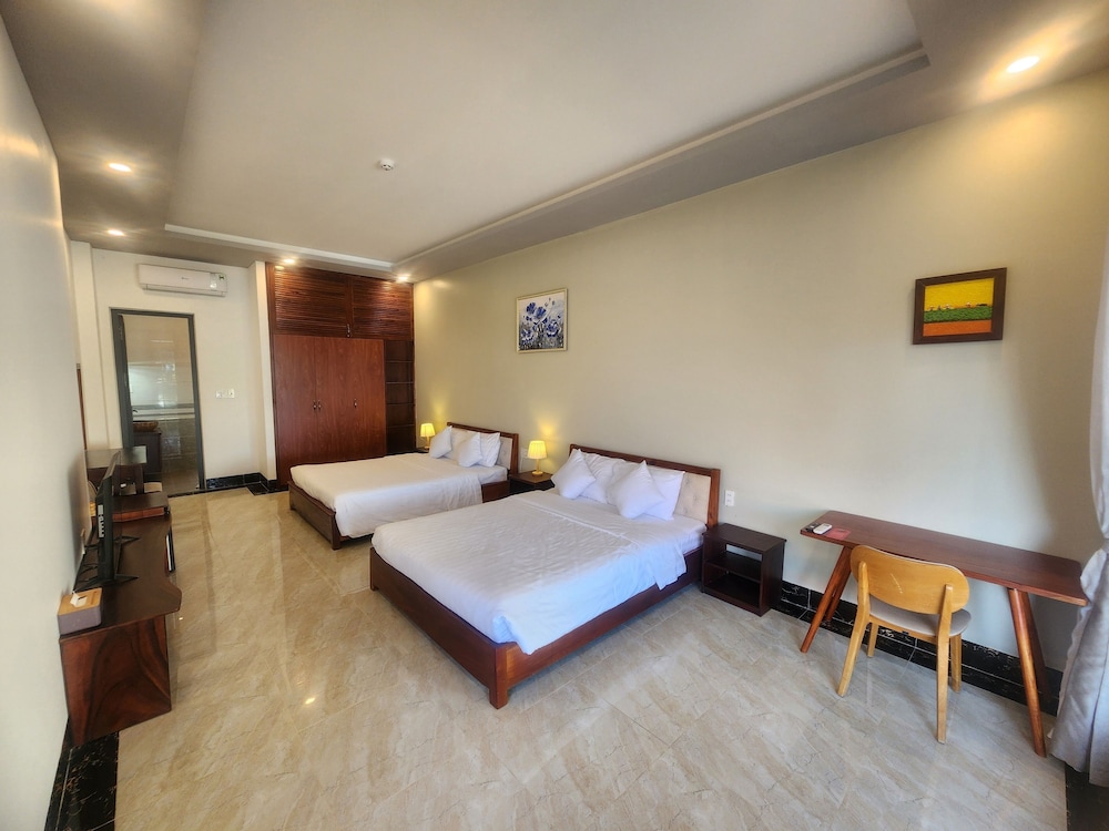 Sunny Shore Resort