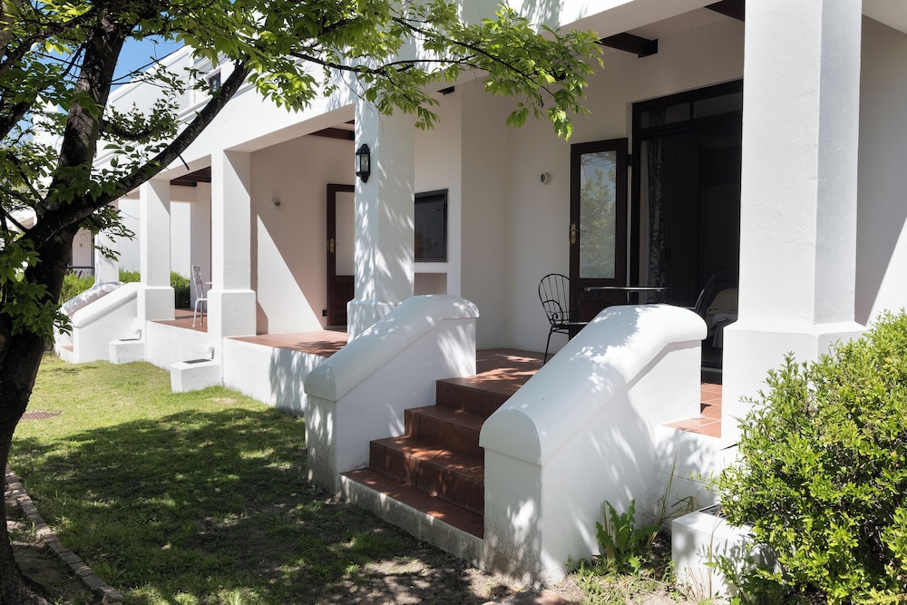 Winelands Golf Lodges at De Zalze
