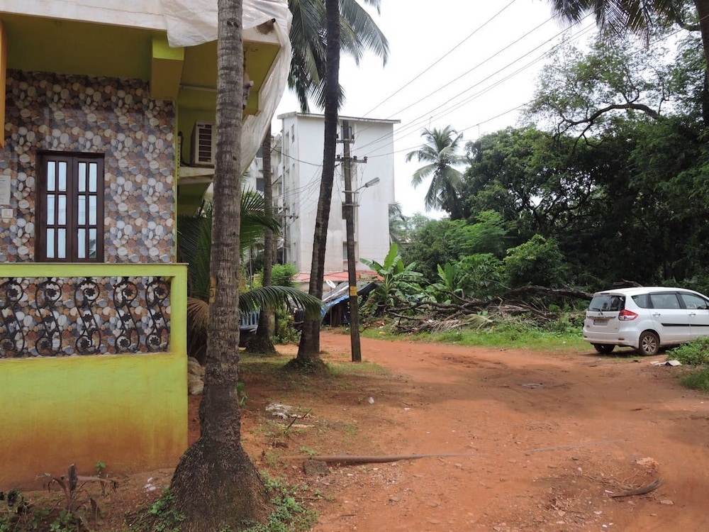 Monica Guest House