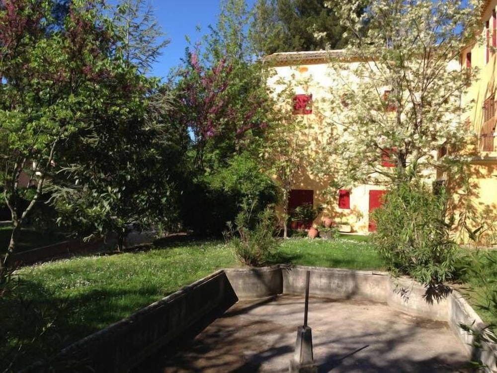 Villa Roumanille