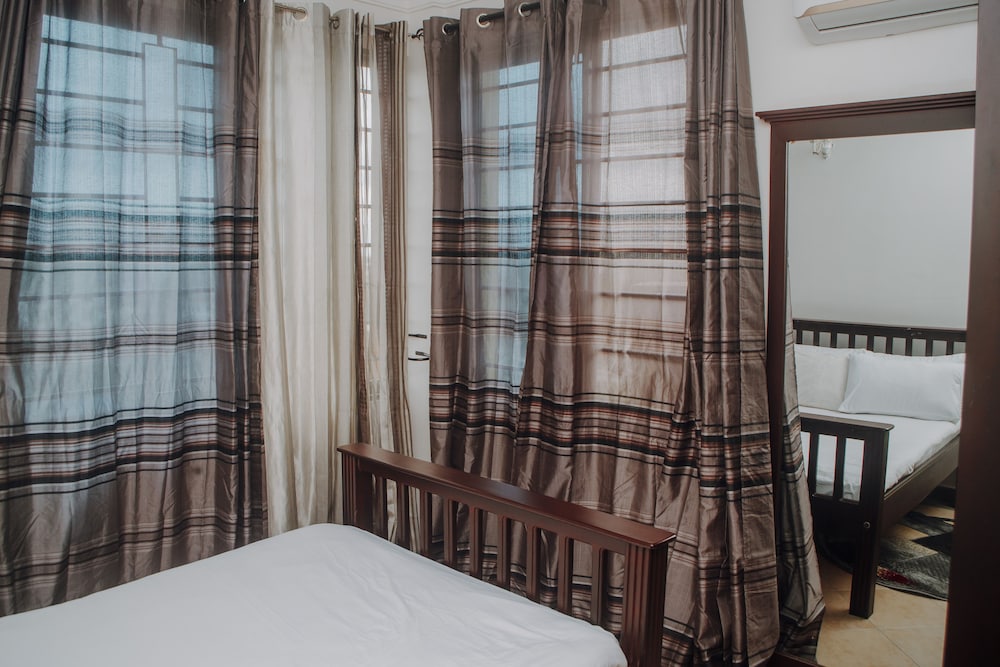 Stunning 2-bed Apartment in Dar es Salaam view 3