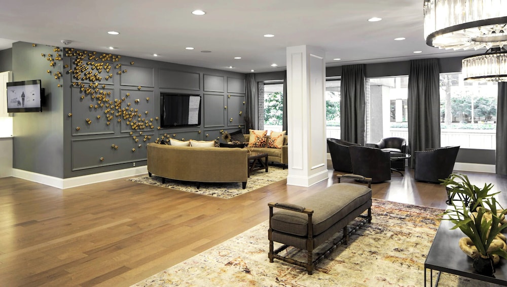 Immerse Yourself in This Beatiful Apt