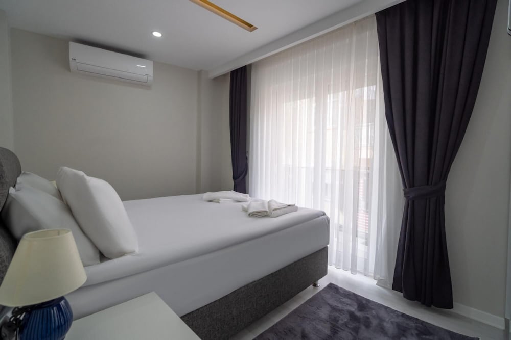Apartment With Balcony Close to Beach in Muratpasa